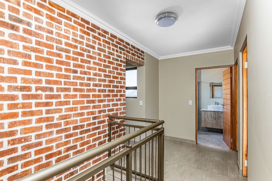 3 Bedroom Property for Sale in La Camargue Private Country Estate North West